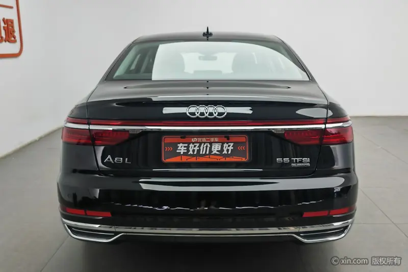Audi A8 — фото 3
