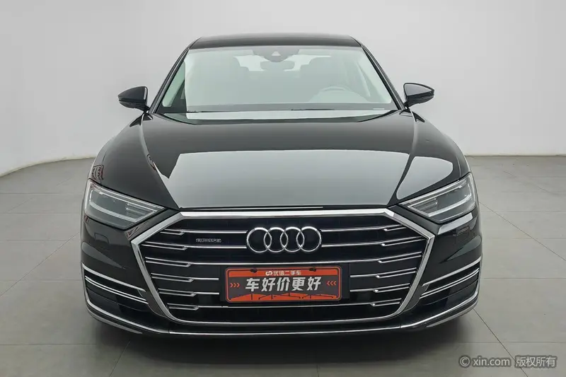 Audi A8 — фото 2