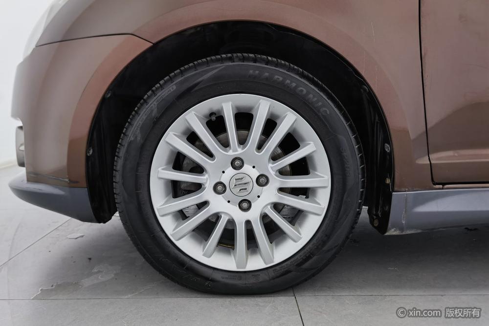 Suzuki Swift, фото 8