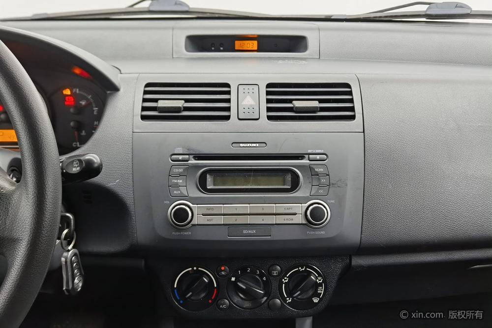 Suzuki Swift, фото 11