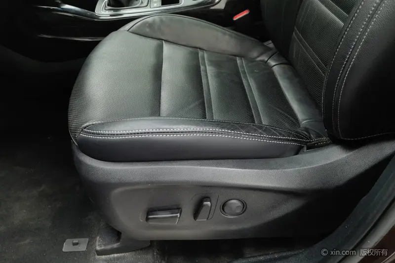 Kia Sorento — фото 13