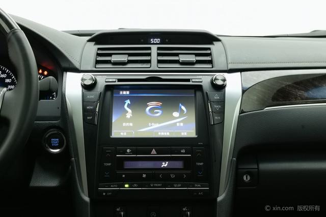 Toyota Camry 2016 2.5 G — фото 13