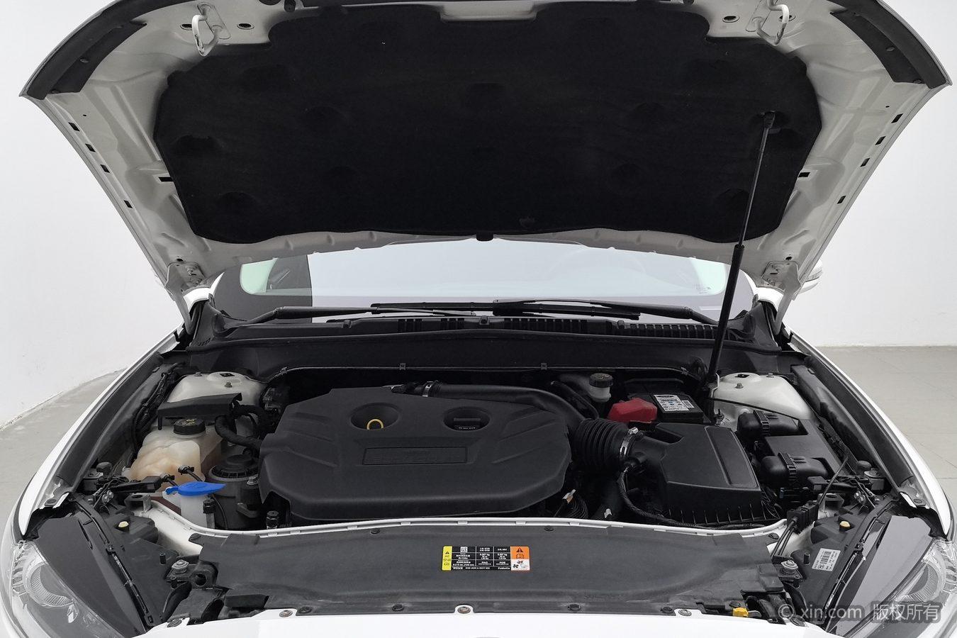 Ford Mondeo 2013 2.0L GTDi200 Fashion