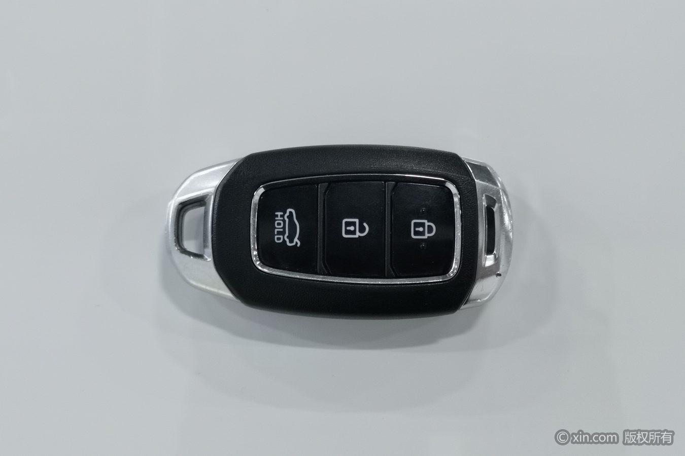 Hyundai Elantra id 4510896 из Китая 8