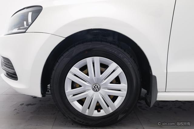 Volkswagen Polo 2018 1.5 L MT — фото 9