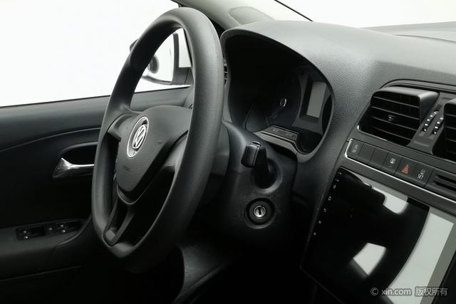 Volkswagen Polo 2018 1.5 L MT — фото 13