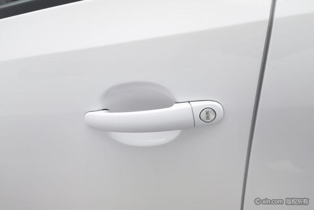 Volkswagen Polo 2018 1.5 L MT — фото 10