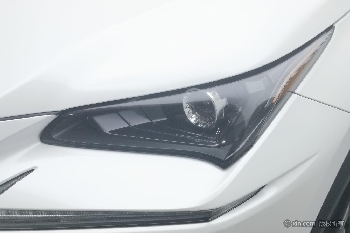 Lexus NX 2018 300h V