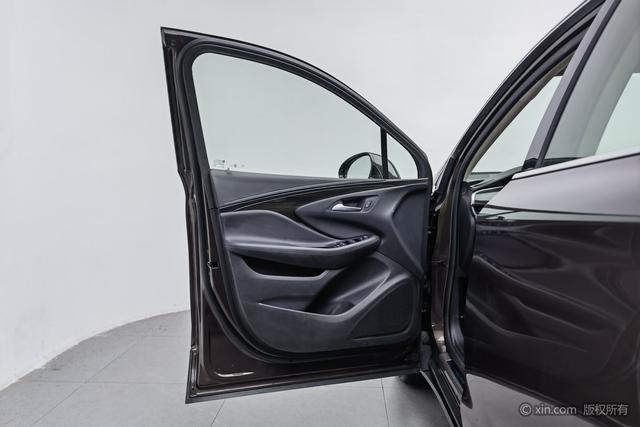 Осмотр: sp_door_front_panel