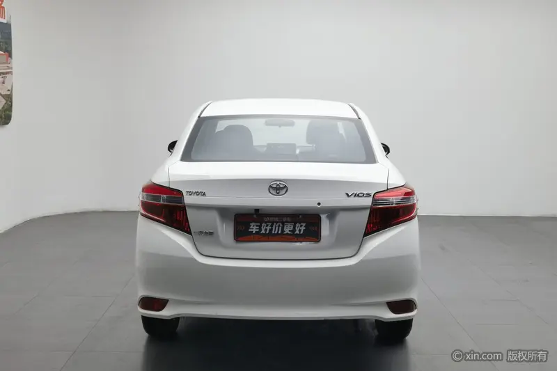 Toyota Vios — фото 3