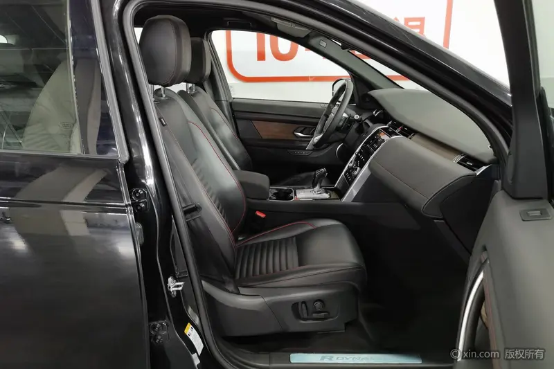 Land Rover Discovery Sport — фото 14