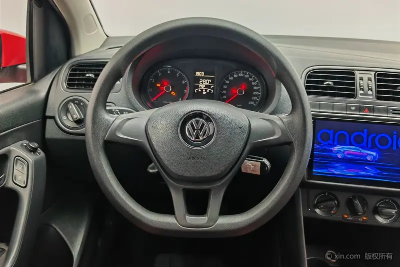 Volkswagen Polo 1.4 L MT — фото 9