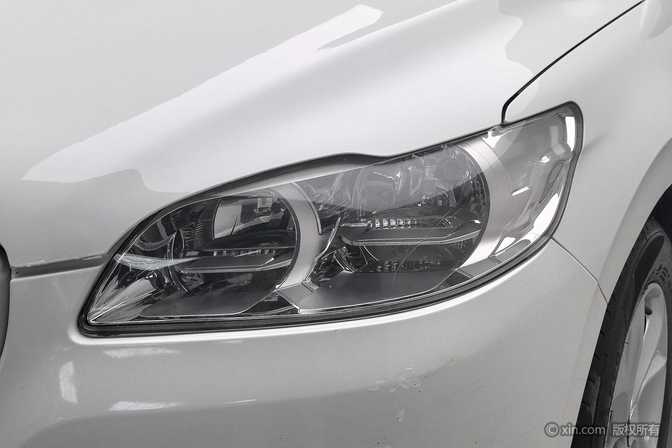 Peugeot 301 2016 1.6L MT Comfort