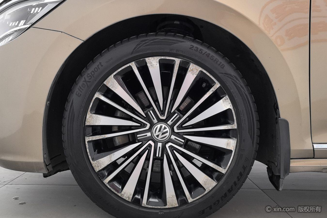 Volkswagen Passat 2019 380TSI Luxury VI