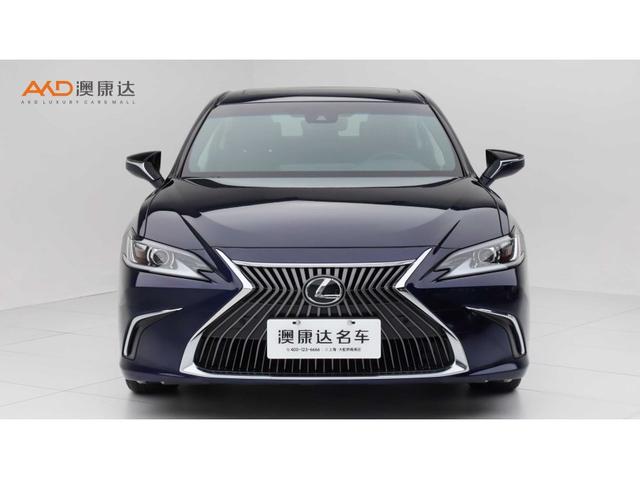 Lexus ES 2020 260 VI — фото 2
