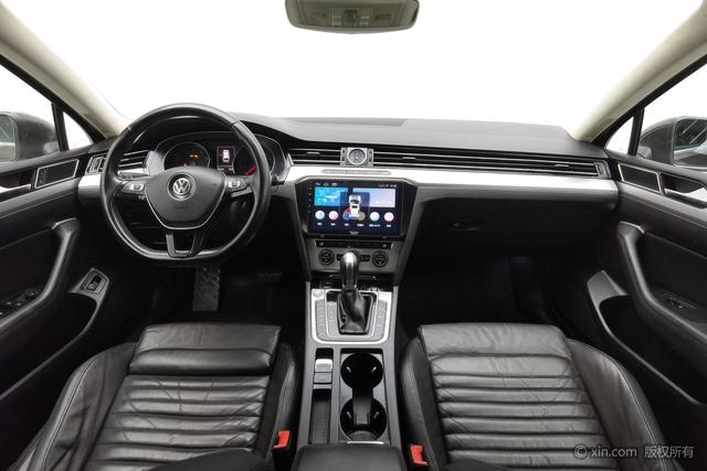Volkswagen Variant 2017 380 TSI 2 WD — фото 12