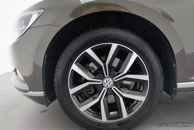 Volkswagen Variant 2017 380 TSI 2 WD — фото 8