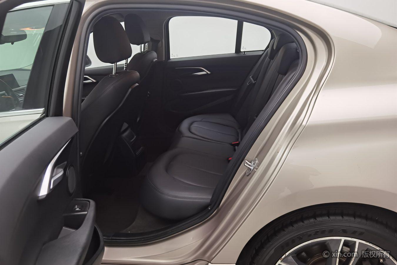 BMW 1 Series 2020 120i Style