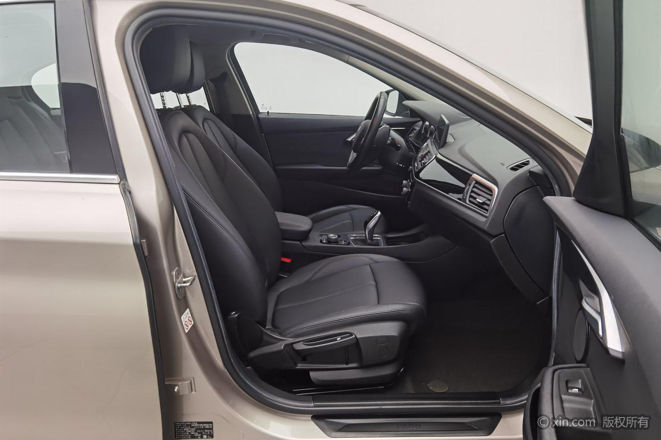 BMW 1 Series 2020 120i Style