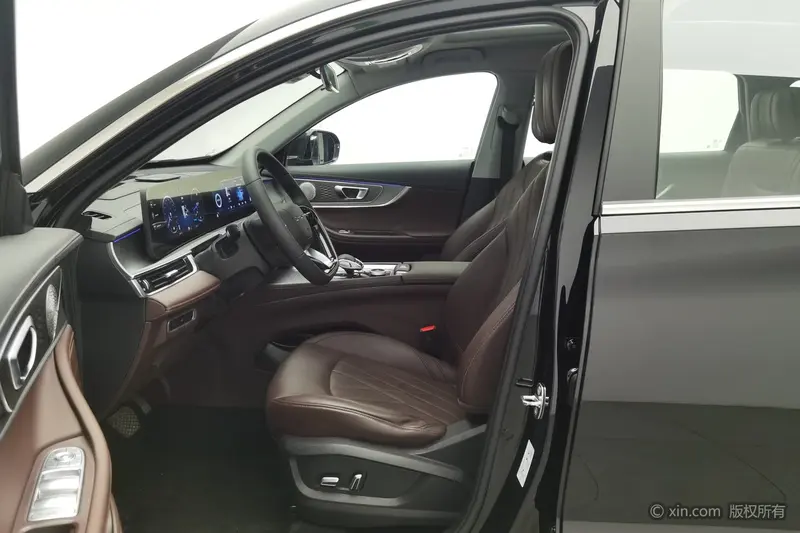 Chery Tiggo 8 PRO — фото 12