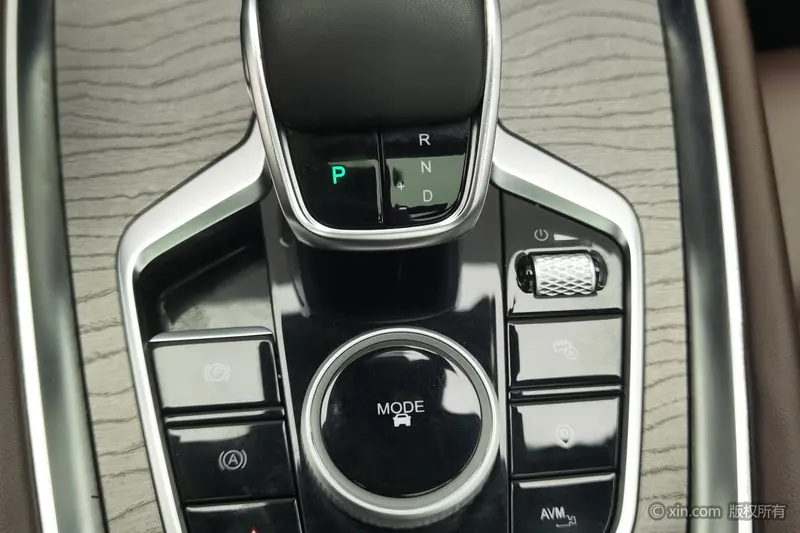 Chery Tiggo 8 PRO — фото 10