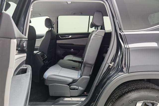 Volkswagen Teramont 2023 380 TSI 4 WD — фото 19