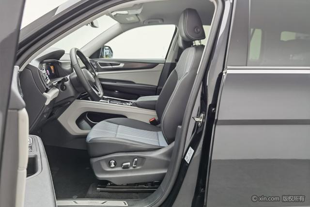 Volkswagen Teramont 2023 380 TSI 4 WD — фото 17