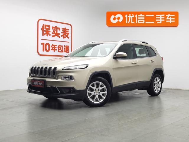 Jeep Cherokee 2017 года выпуска
