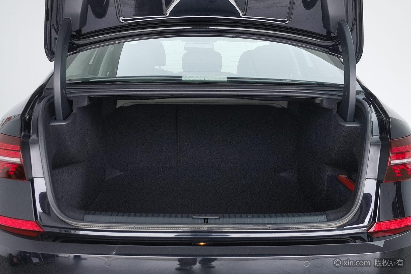 Volkswagen Passat id 4440182 из Китая 9