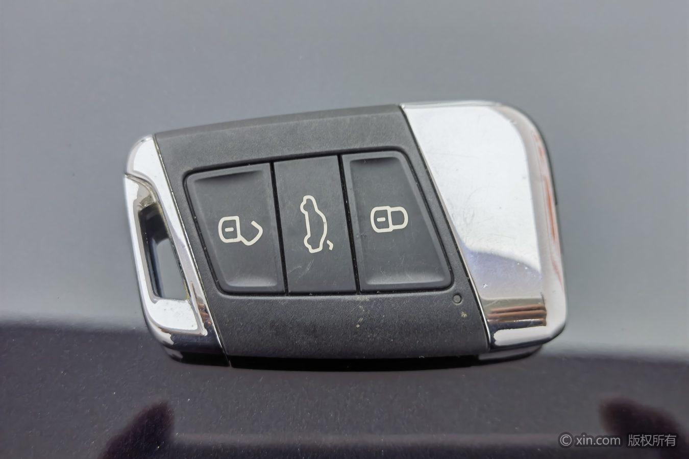 Volkswagen Passat id 4440182 из Китая 14