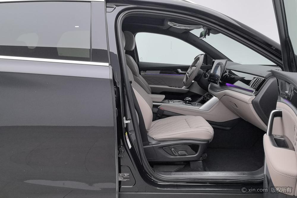 BYD Tang DM, фото 17