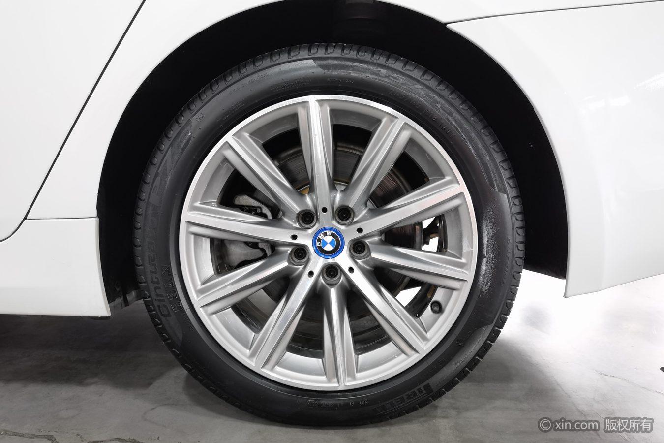 BMW 5 серииPHEV 5 PHEV 2019 530Le Luxury
