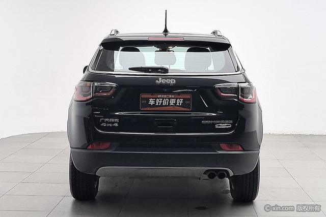 Jeep Compass 2017 200 T AT 4 WD — фото 3