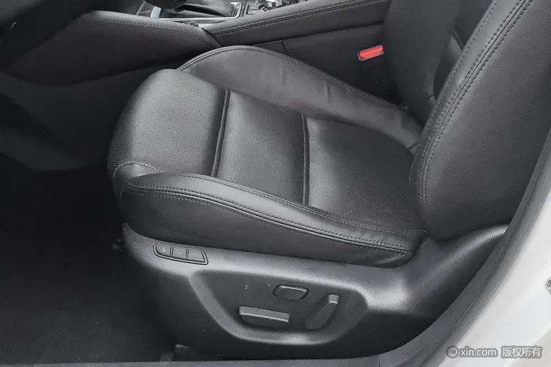 Mazda Atenza 2.0 L Luxury — фото 13