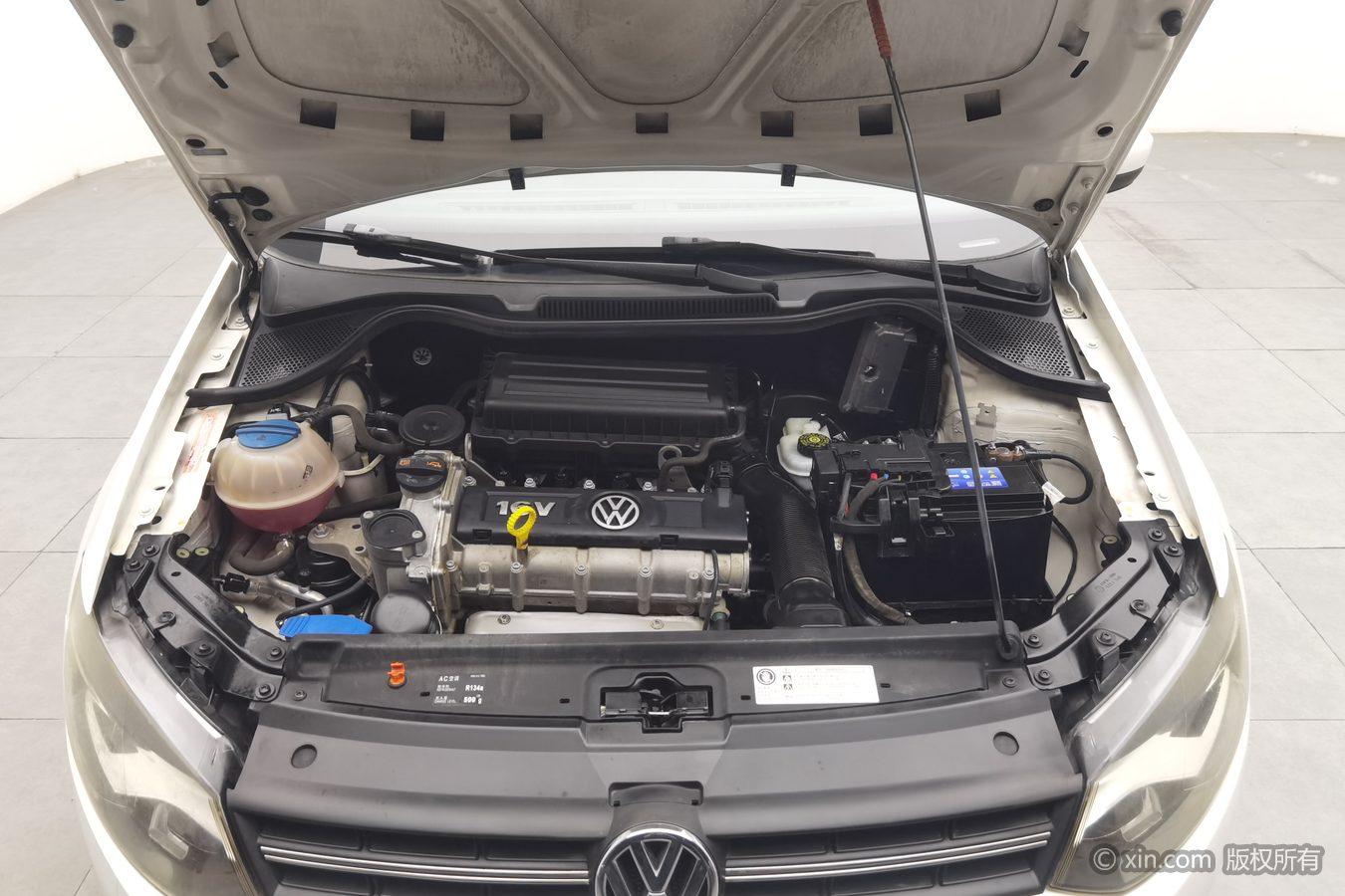 Volkswagen Polo 2013 1.6L MT Comfort