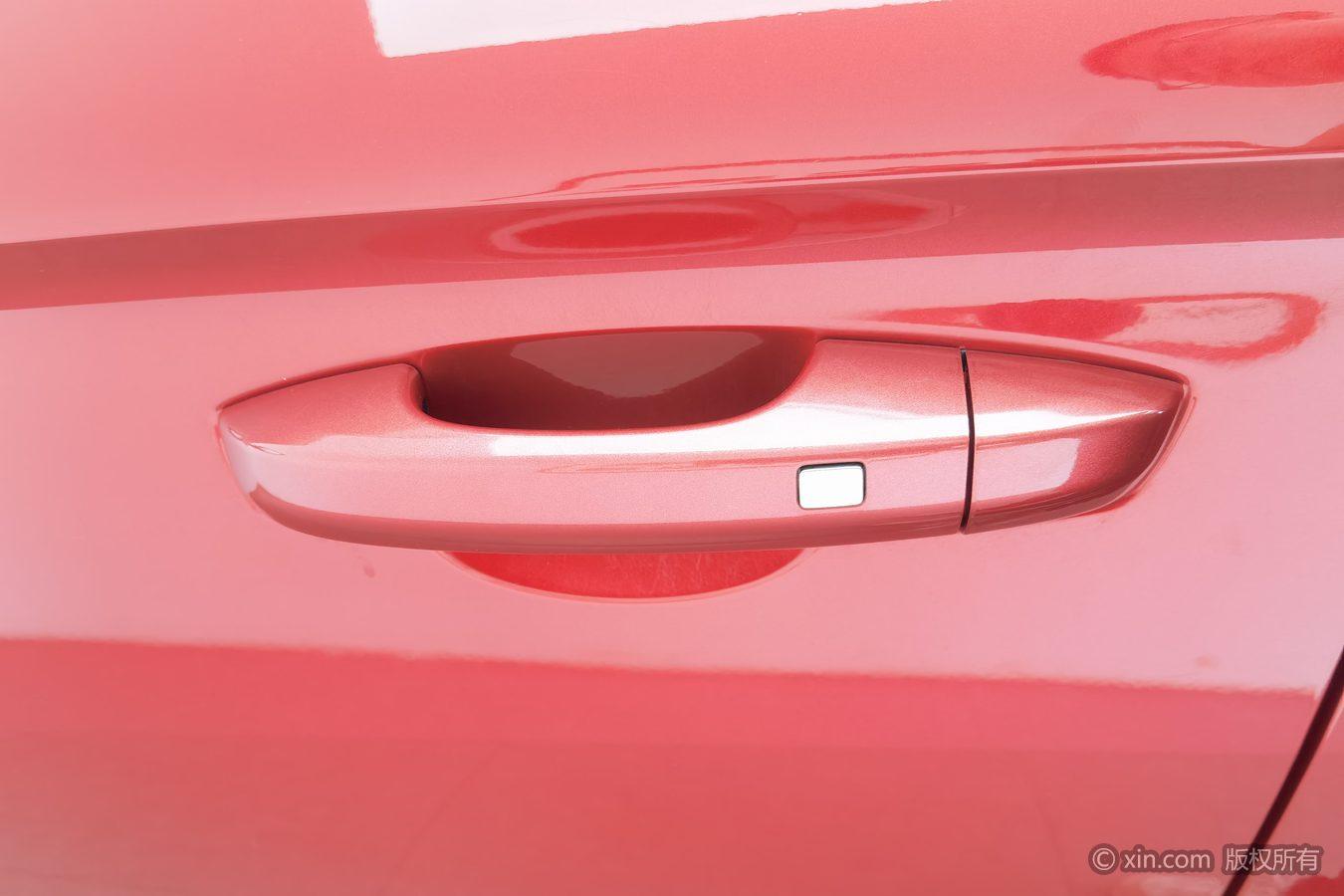 Geely Emgrand 2022 4 1.5L CVT Flagship