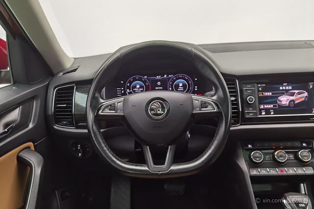 Skoda GT 2019 TSI 330 2 WD VI — фото 14