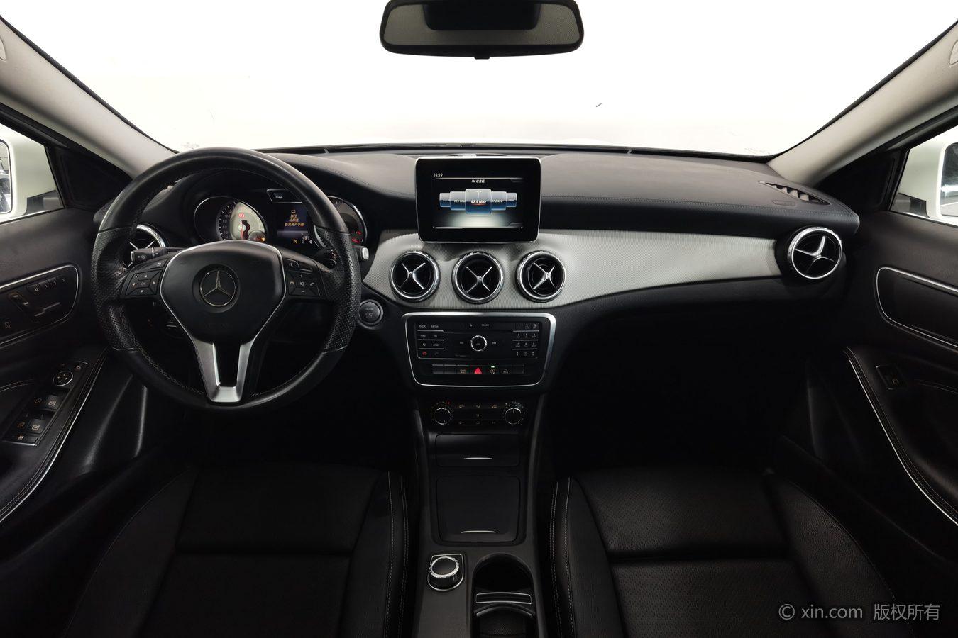 Mercedes-Benz GLA 2016 GLA 200 Style