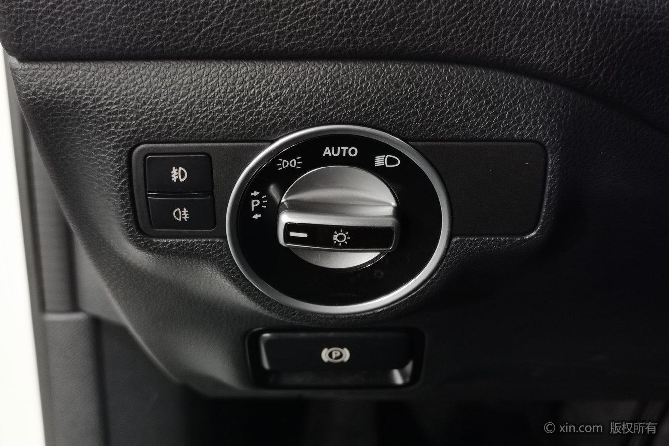 Mercedes-Benz GLA 2016 GLA 200 Style