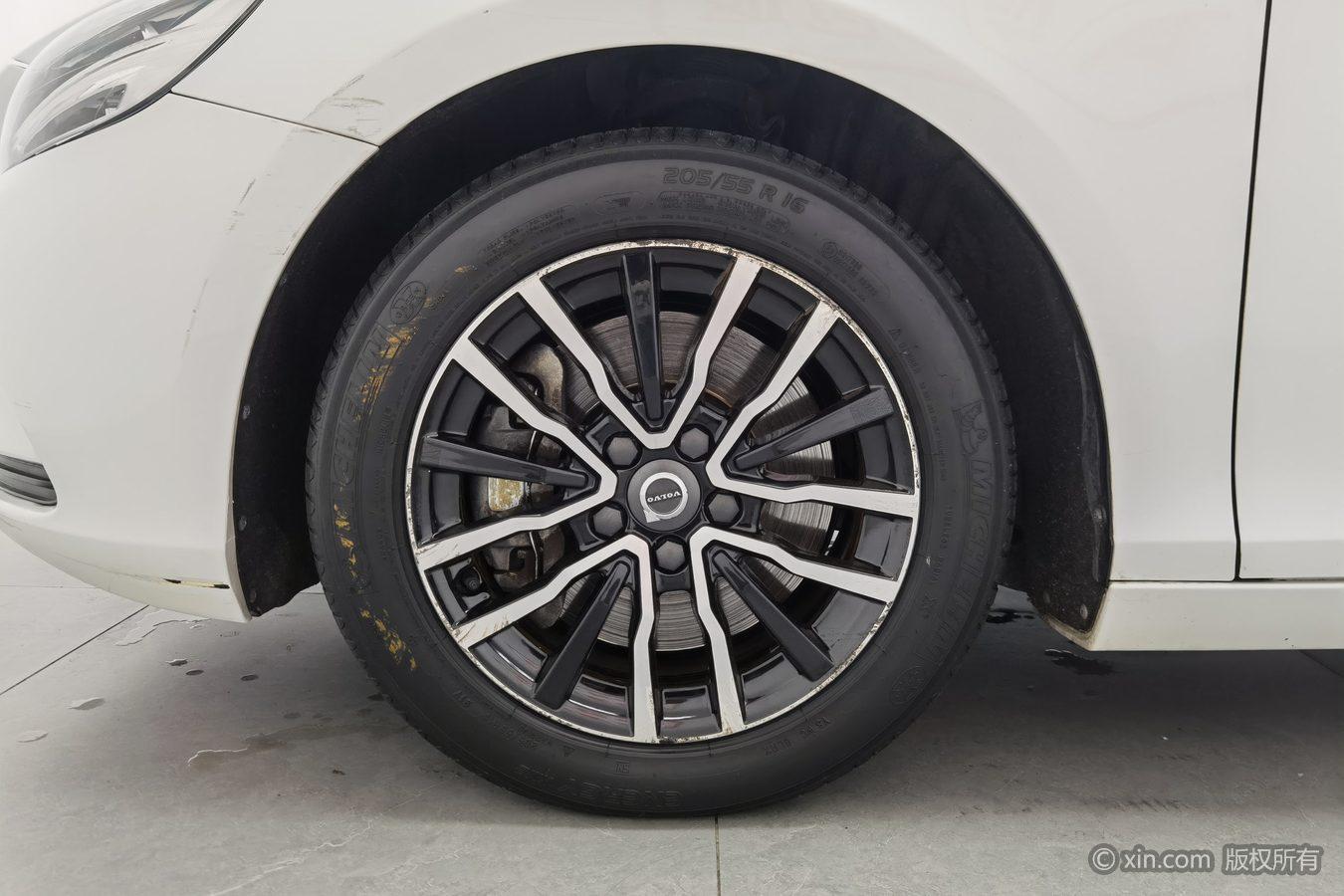 Volvo V40 2018 T3