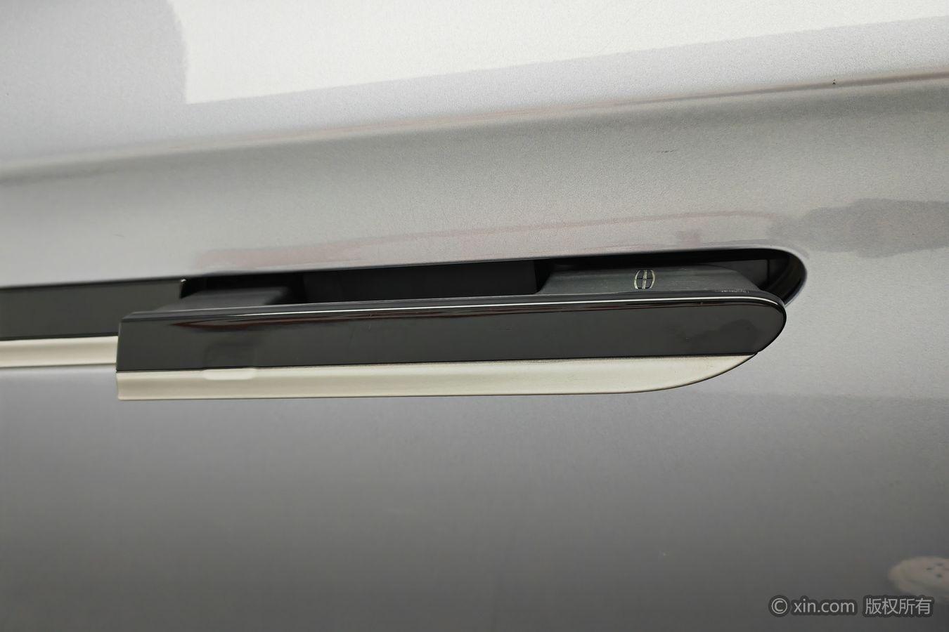 Lincoln Z 2022 i