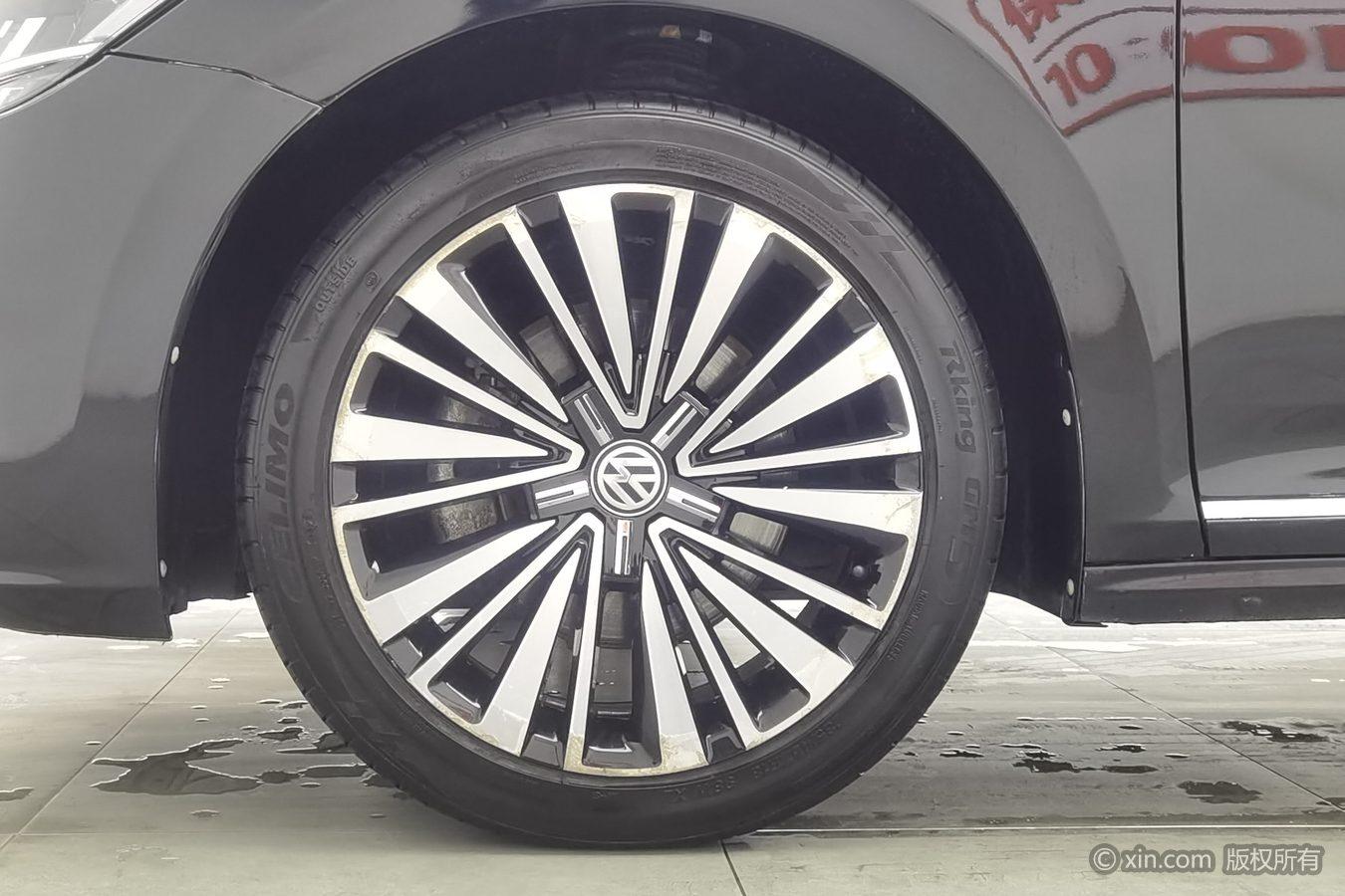 Volkswagen Passat 2020 380TSI Luxury VI