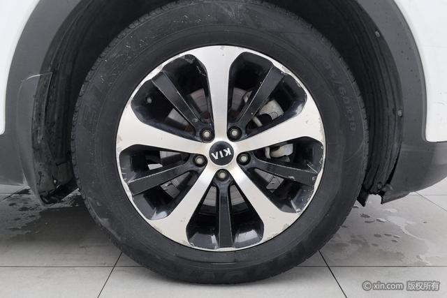 Kia Sorento 2016 L 2.4 L 4 WD 7 V — фото 5