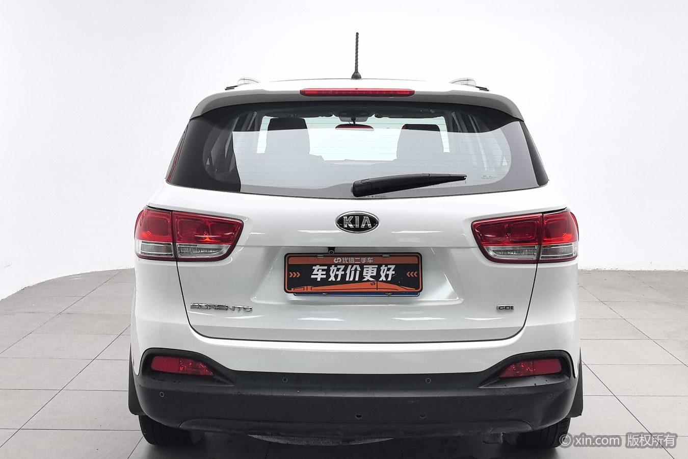 Kia Sorento 2016 L 2.4L 4WD 7 мест V