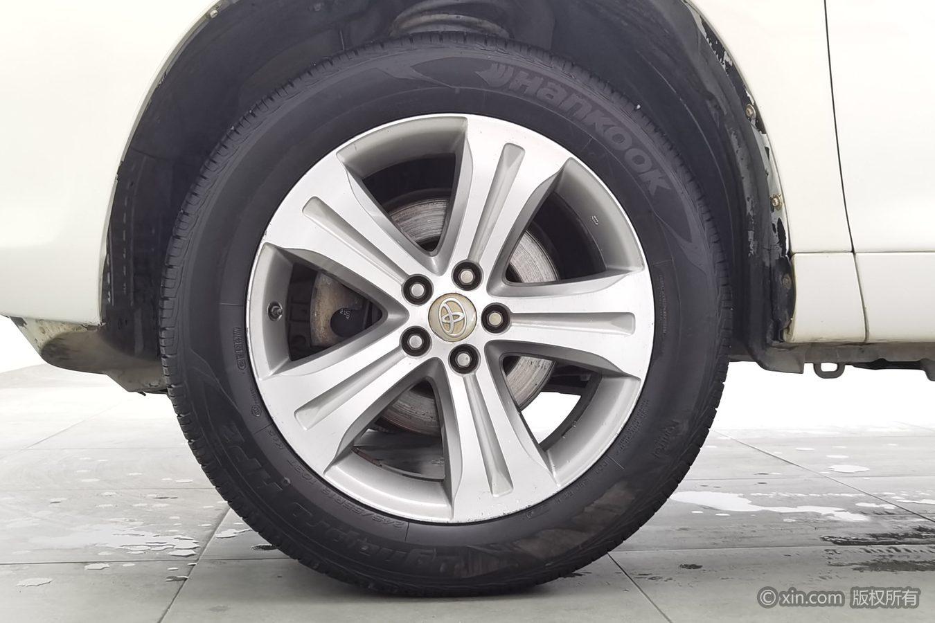 Toyota Highlander 2009 2.7L 5 мест Sport