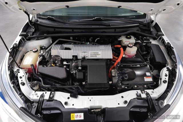 Toyota Corolla 2018 1.8 L E-CVT V — фото 5