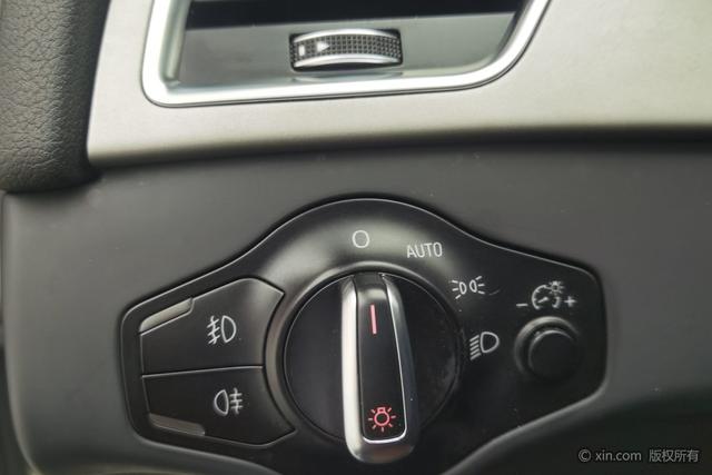 Audi A4L 2015 35 TFSI ATStandard — фото 16