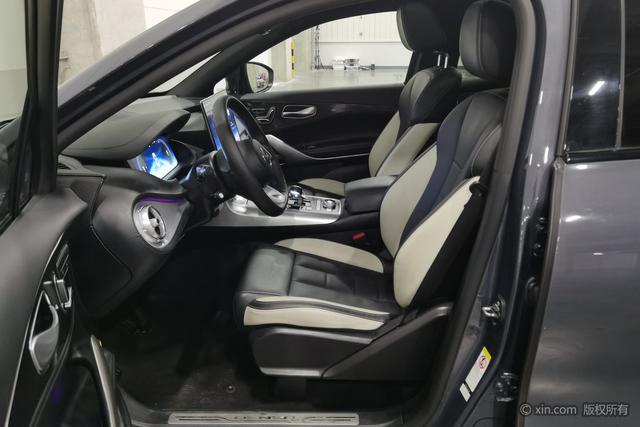 Denza X PHEV 2020 2.0 T — фото 17