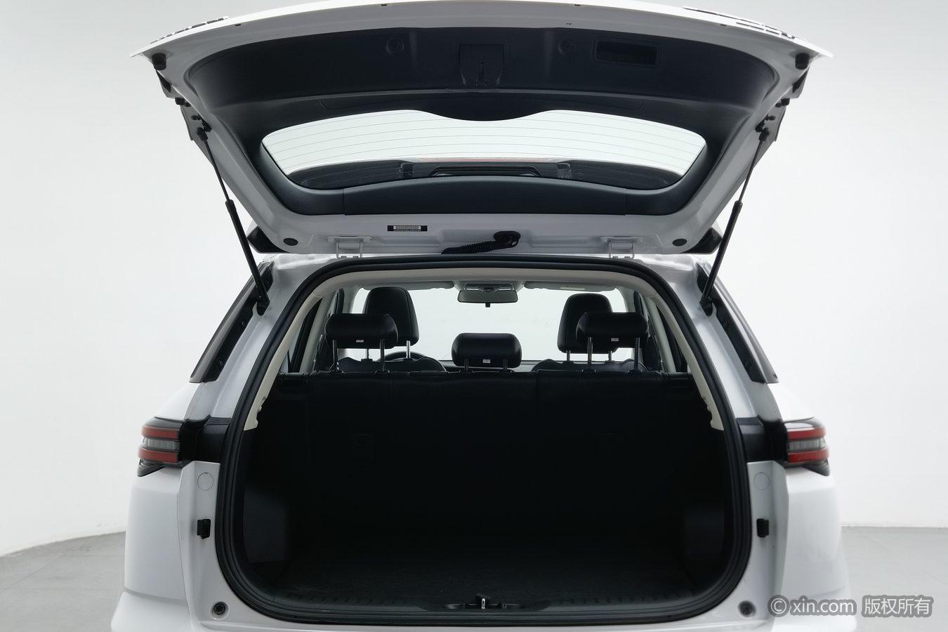 Changan CS55 PLUS 2020 1.5T МКПП xuan se xing