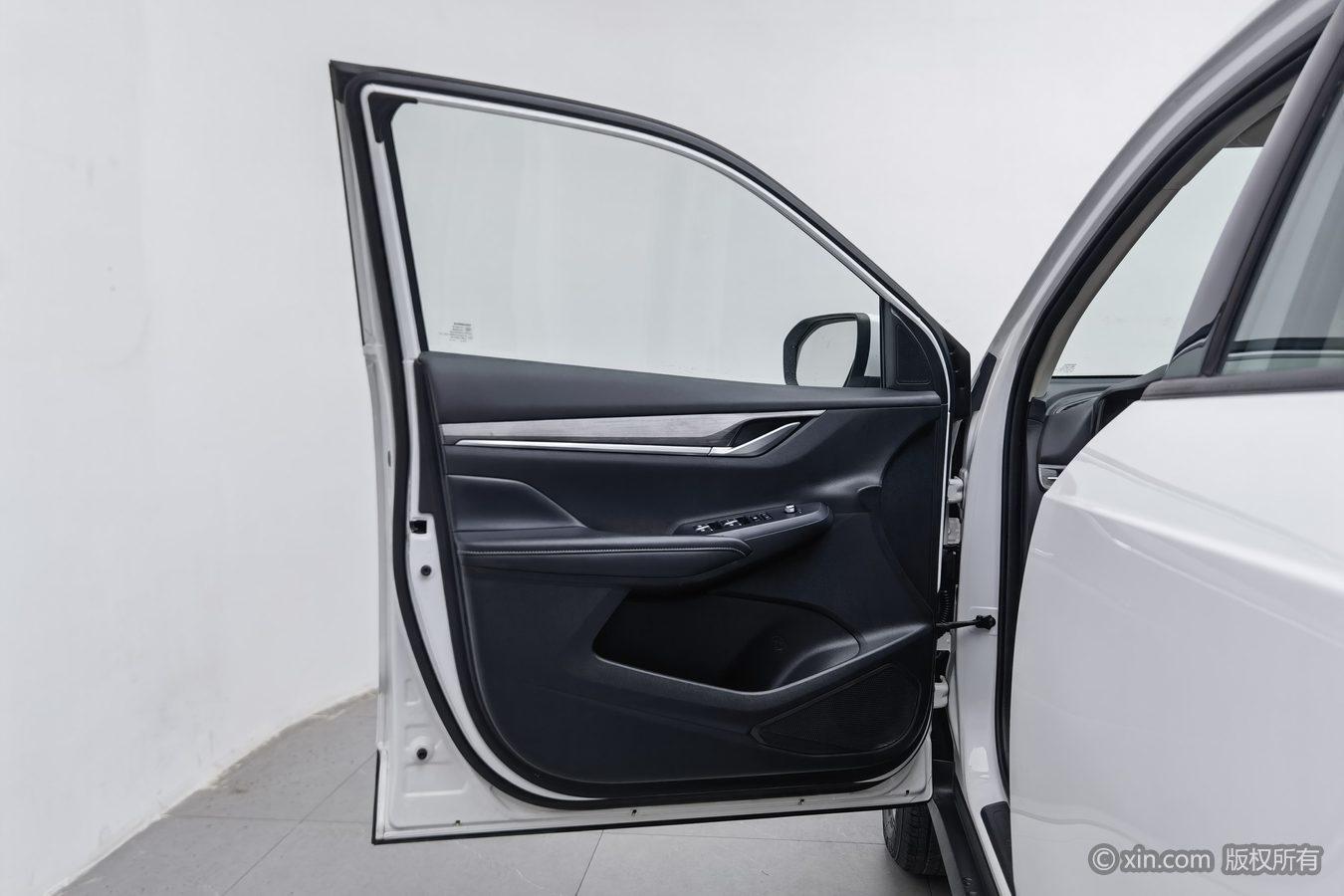 Changan CS55 PLUS 2020 1.5T МКПП xuan se xing